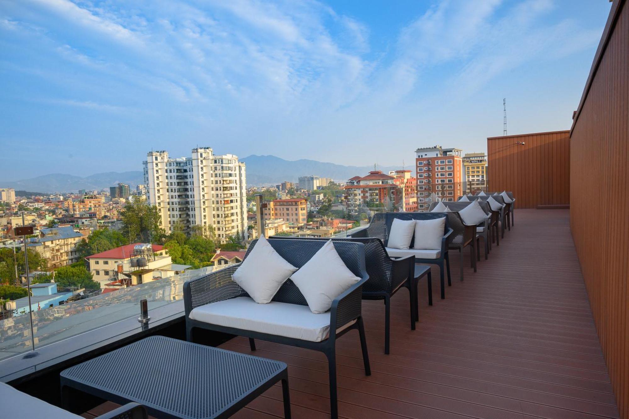 Hotel Le Himalaya Kathmandu Exteriör bild